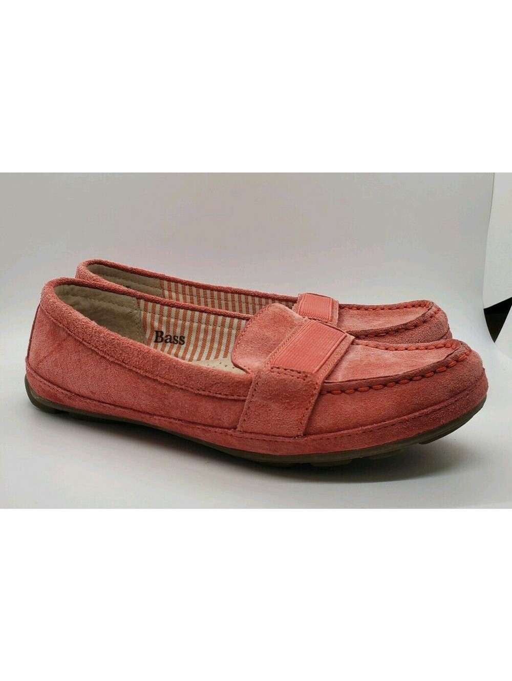 GH Bass & Co Size 7 Pale Pink Suede Loafers Peach Salmon Leather Comfort